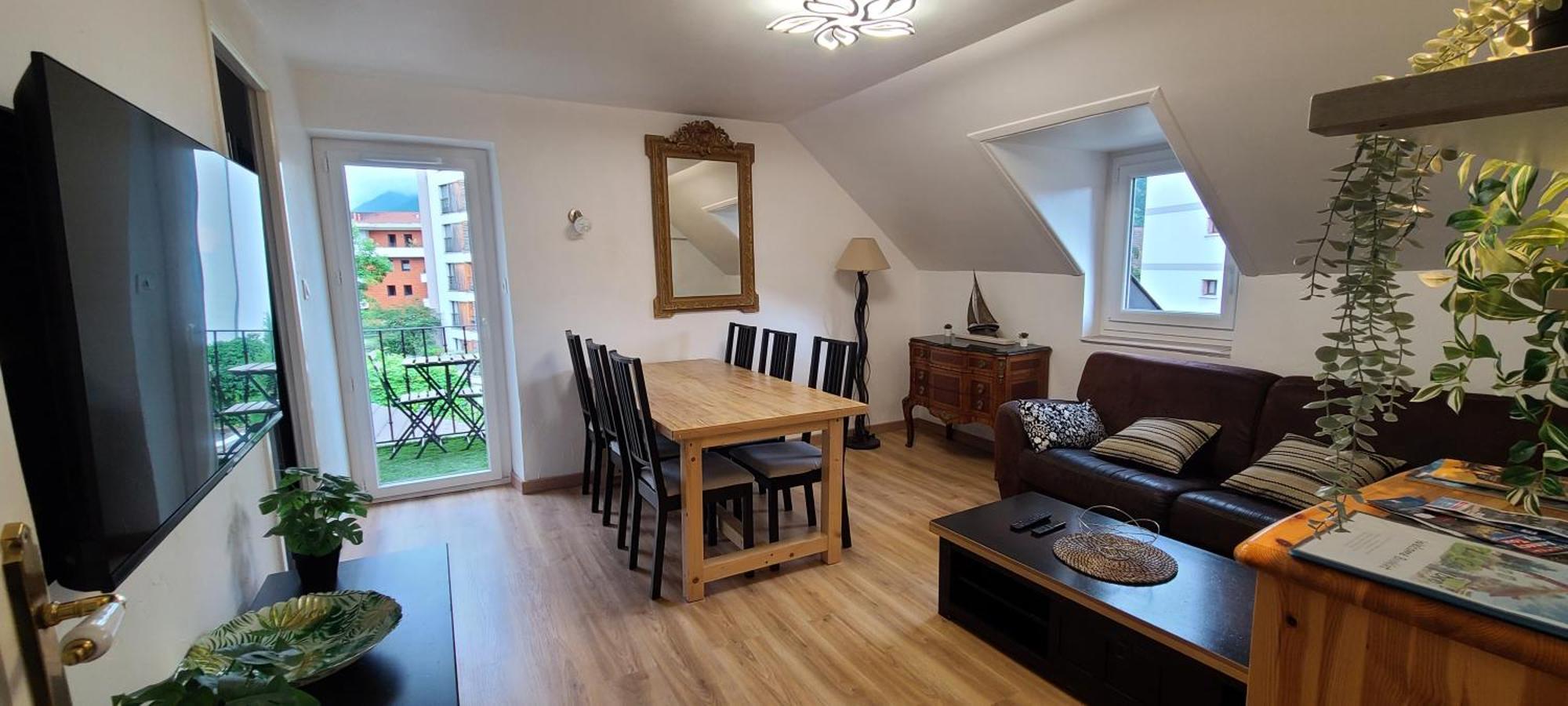 Casamoro Albigny : Detente A 2 Pas Du D'annecy Apartment
